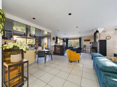 Maison contemporaine - 163 m² - 6 pièces