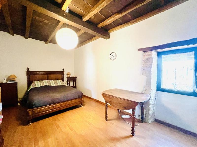 Propriété - 250 m² - 10 pièces