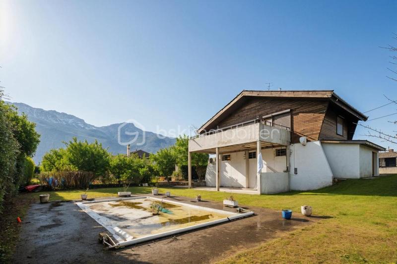 Maison - 123 m² - 4 pièces