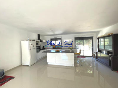 Maison - 96 m² - 3 pièces