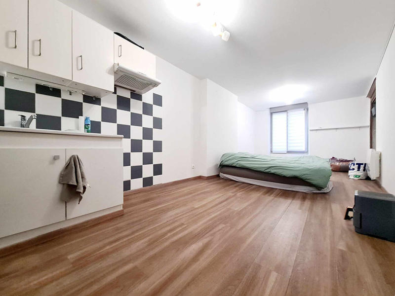 Maison - 280 m² - 10 pièces