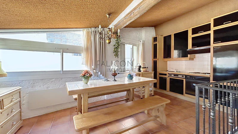 Maison de village - 94 m² - 6 pièces