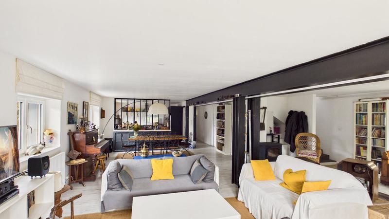 Maison - 185 m² - 6 pièces