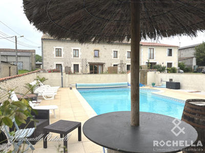 Maison ancienne - 532 m² - 19 pièces