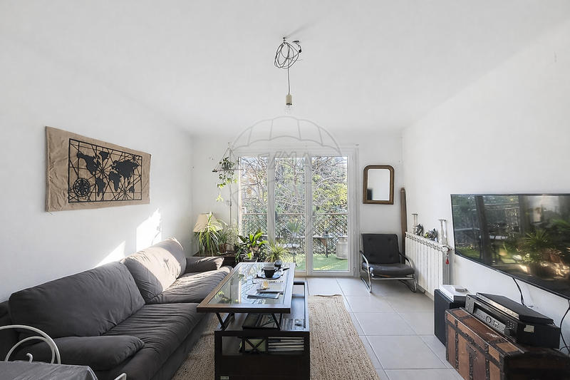 Immeuble - 234 m² - 12 pièces