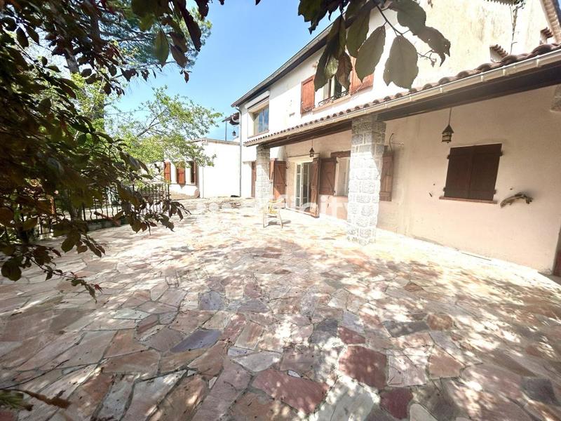 Villa - 160 m² - 5 pièces
