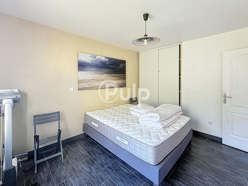 Pavillon - 126 m² - 8 pièces