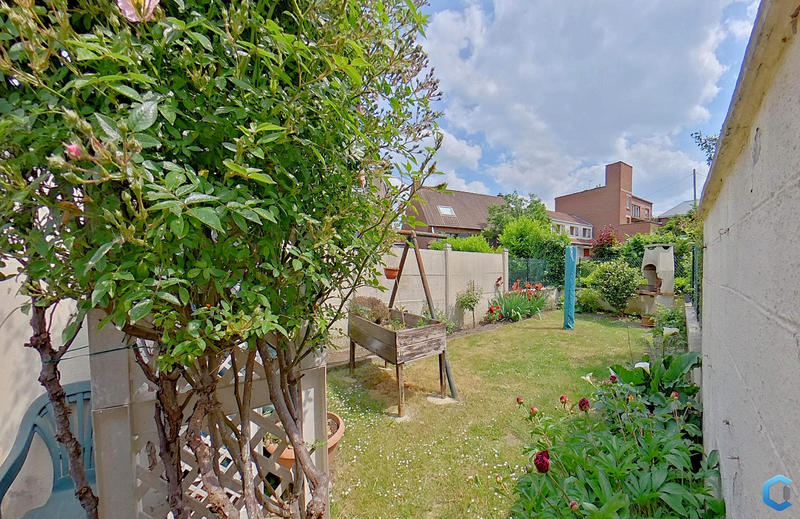 Maison - 89 m² - 5 pièces