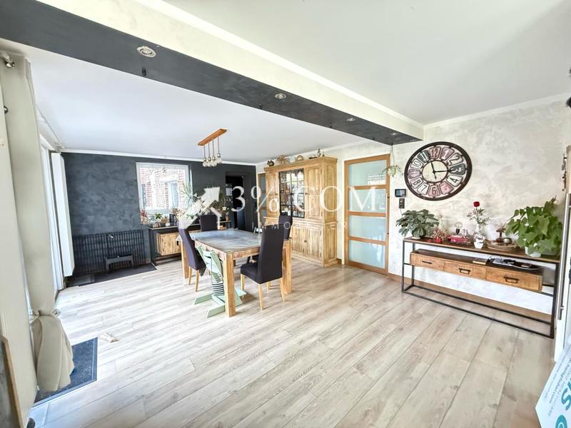 Maison - 195 m² - 7 pièces