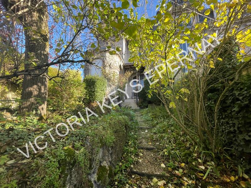 Maison de maîtres - 188 m² - 10 pièces