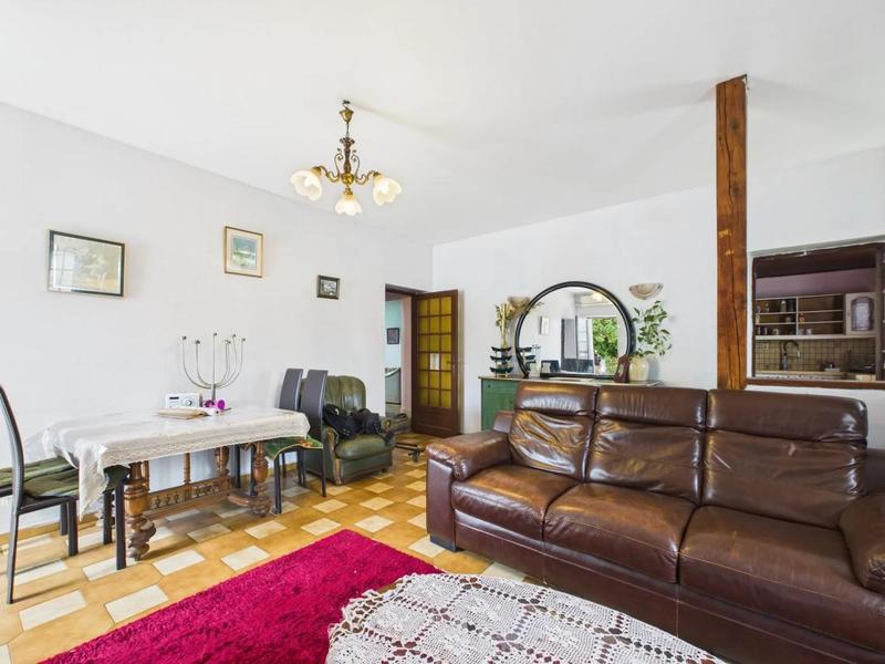 Maison - 200 m² - 9 pièces