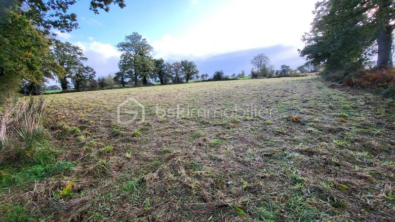 Immeuble - 70 m² - 2 pièces