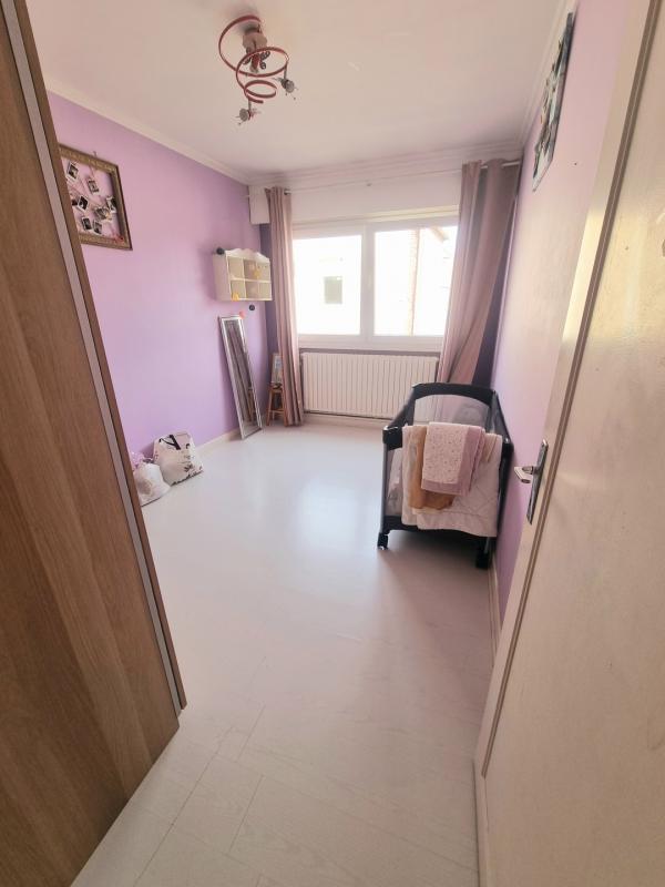 Maison - 270 m² - 10 pièces