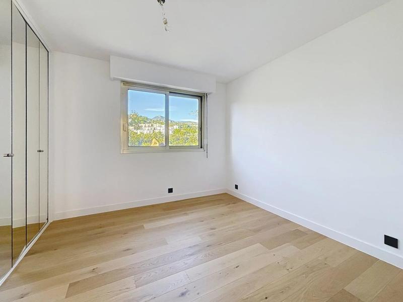 Appartement - 83 m² - 3 pièces