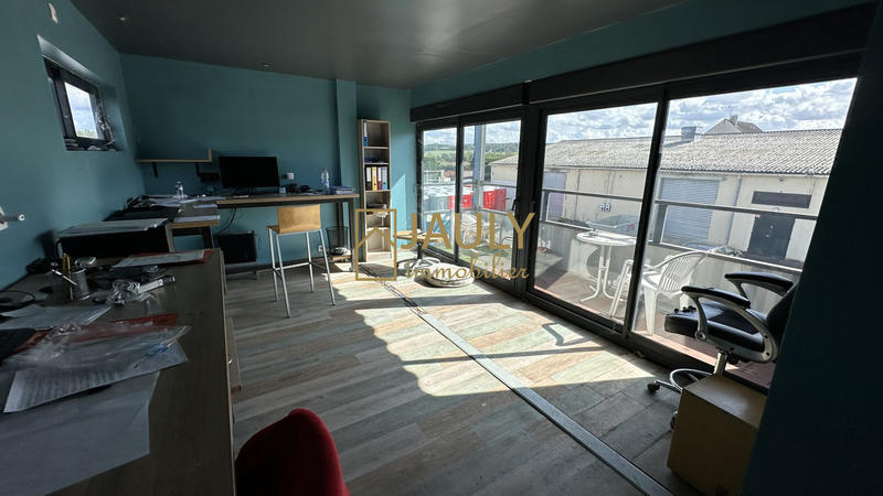 Local commercial - 679 m²