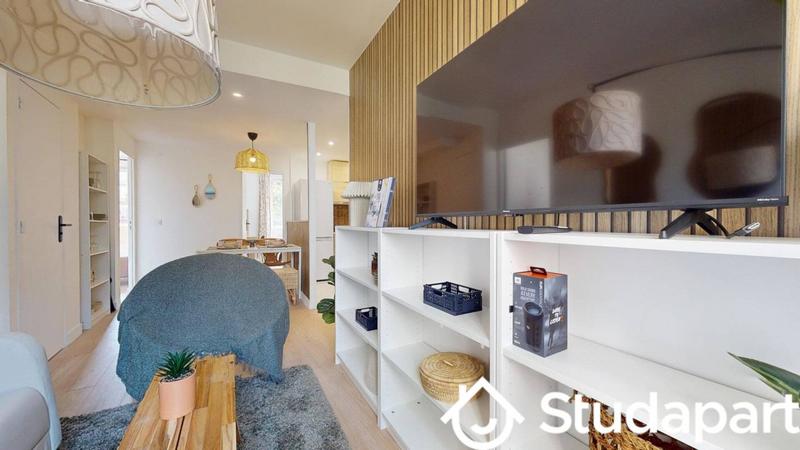 Chambre - 10 m² - 1 pièce