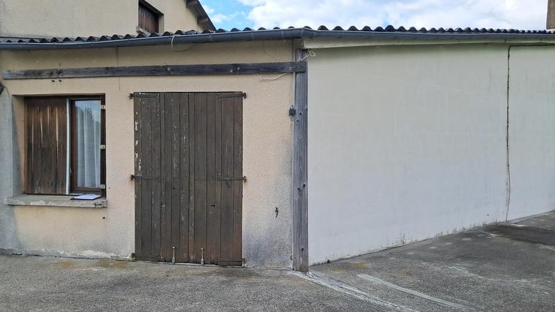 Maison - 340 m² - 16 pièces