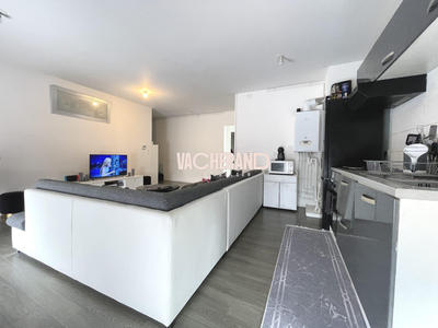 Appartement - 65 m² - 4 pièces