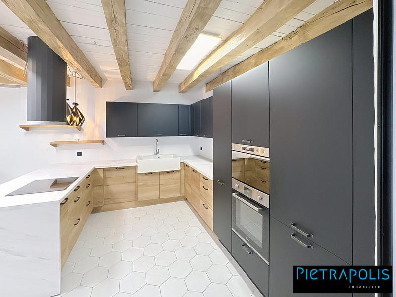 Maison - 136 m² - 5 pièces