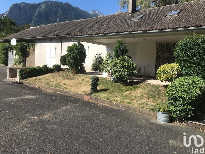 Local commercial - 590 m²