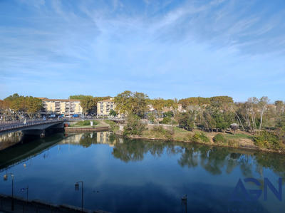 Appartement - 85 m² - 3 pièces