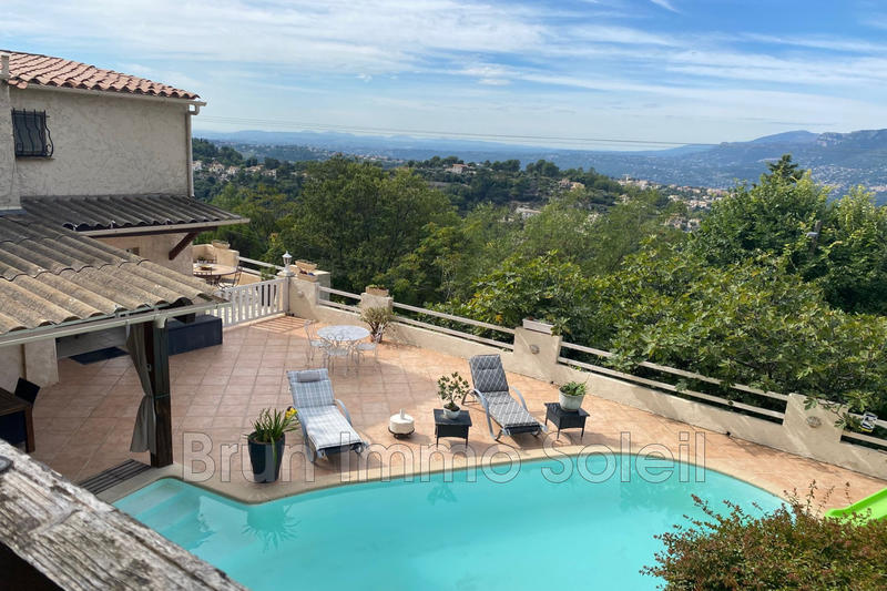 Maison - 180 m² - 6 pièces