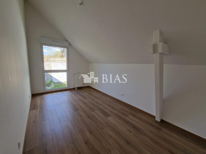 Maison - 85 m² - 4 pièces