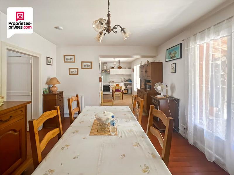 Maison - 127 m² - 9 pièces