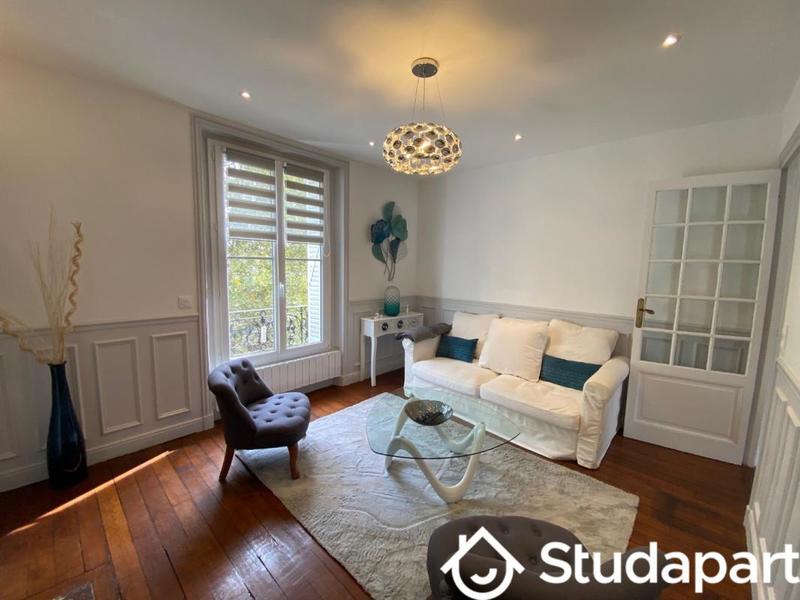 Chambre - 14 m² - 1 pièce