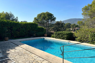 Villa - 168 m² - 5 pièces