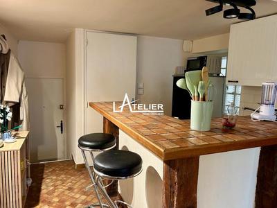 Studio - 25 m² - 1 pièce