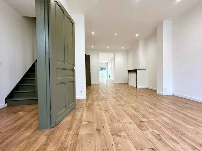 Maison - 144 m² - 8 pièces