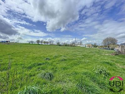 Terrain constructible - 4 224 m²