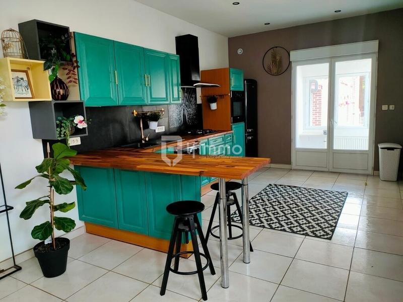 Maison - 220 m² - 6 pièces