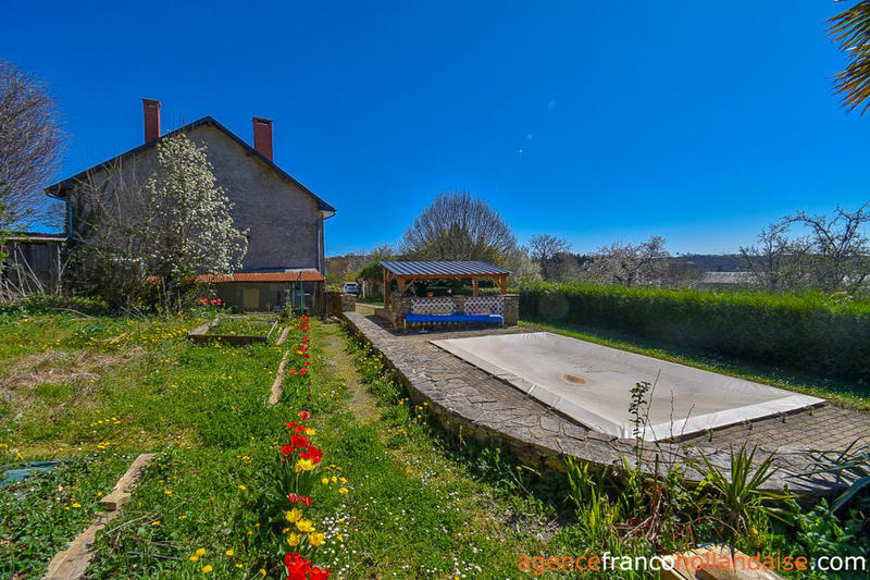 Maison en pierre - 97 m² - 6 pièces