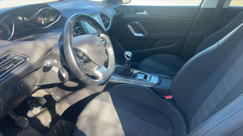 Peugeot 308 II 1.2 Puretech 130 Allure