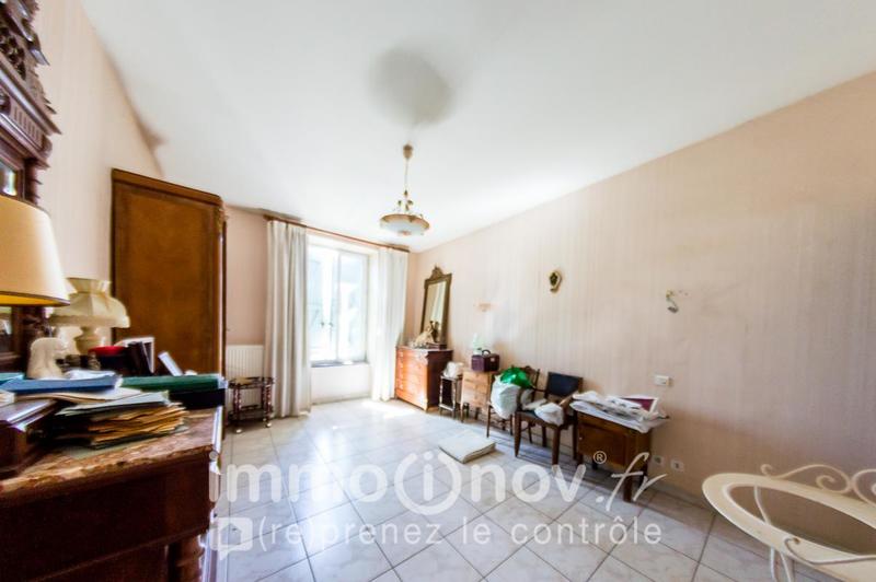 Maison - 280 m² - 6 pièces