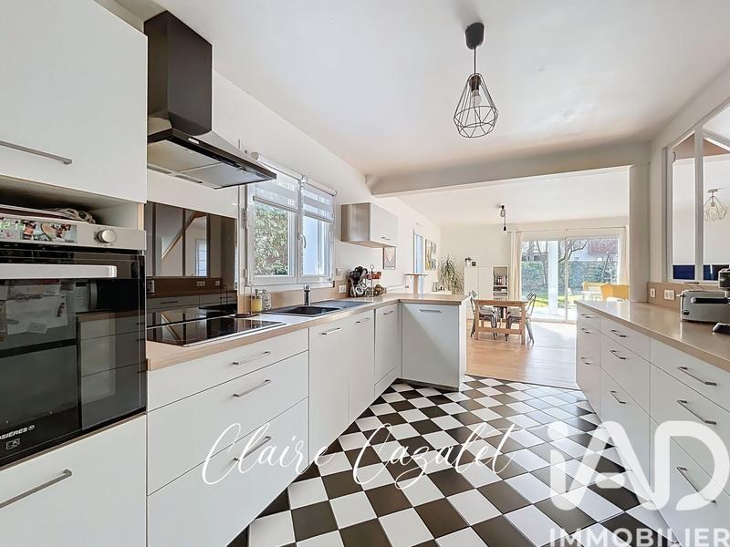 Maison - 130 m² - 7 pièces