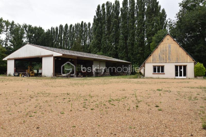 Local d'activité / Entrepôt - 2 600 m² - 10 pièces