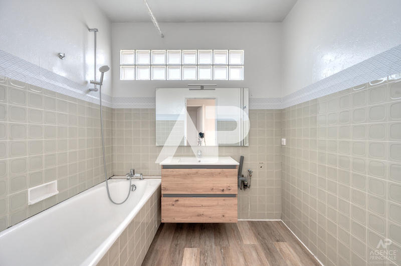 Appartement - 92 m² - 4 pièces