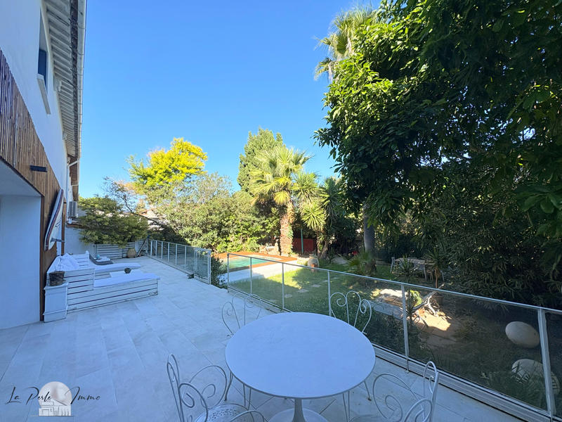 Mas - 210 m² - 5 pièces