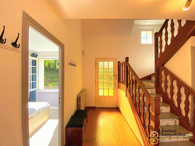 Demeure - 135 m² - 6 pièces