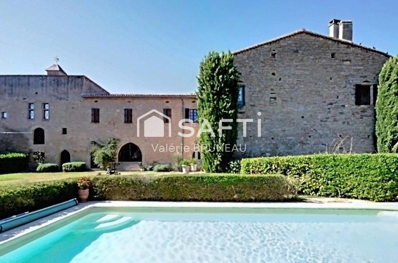 Château - 730 m² - 20 pièces