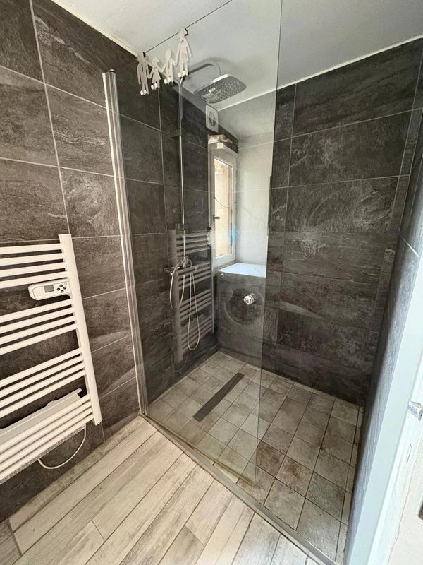 Appartement - 224 m² - 6 pièces