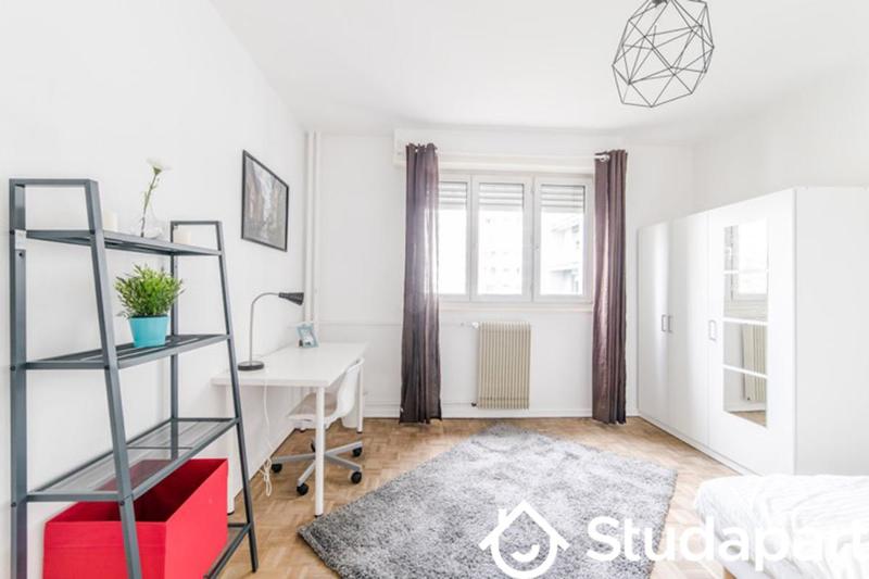 Chambre - 15 m² - 1 pièce