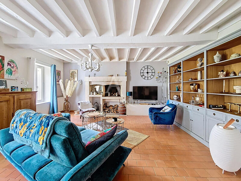 Maison - 182 m² - 7 pièces