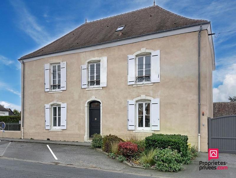 Maison - 185 m² - 7 pièces