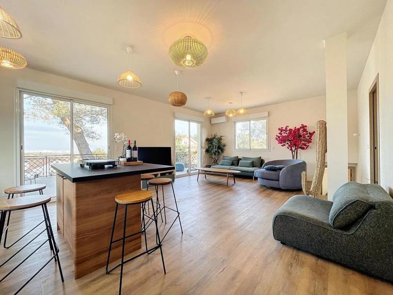 Appartement - 85 m² - 4 pièces