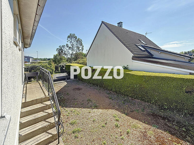 Maison - 95 m² - 5 pièces