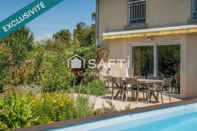 Maison - 165 m² - 7 pièces